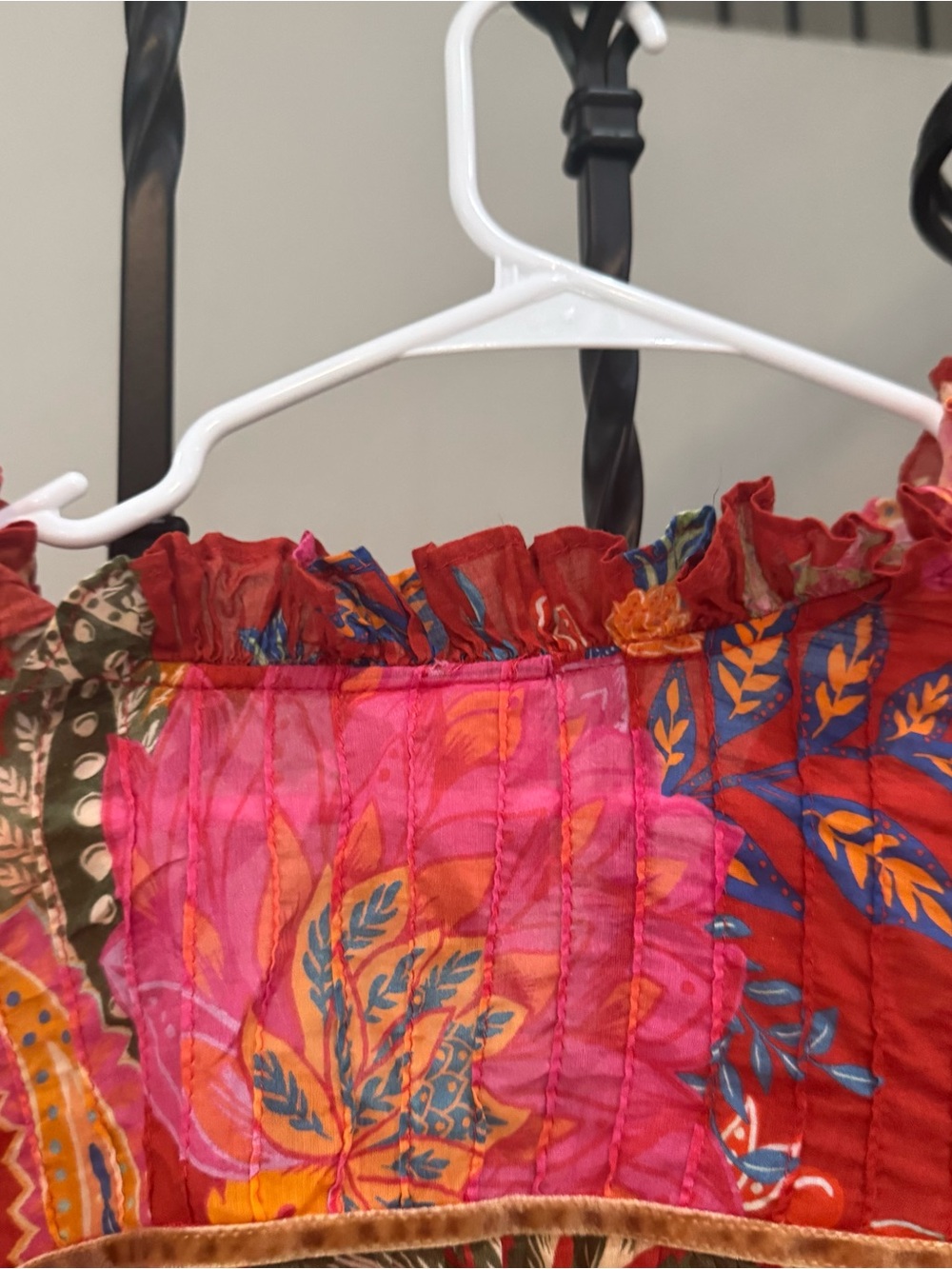 FARM Rio Red Tropical Pineapple Ruffle Blouse - Picture 4 of 9